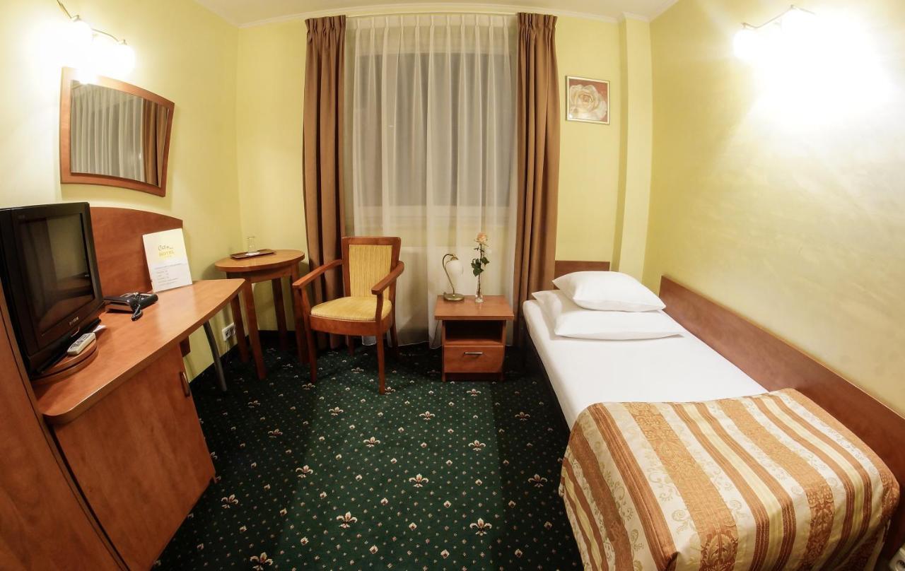 Hotel City Грудзёндз Экстерьер фото